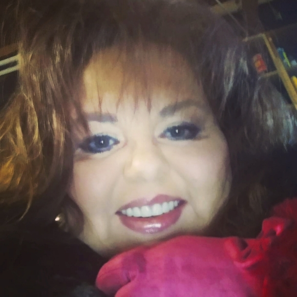 Meet your Posher, Cj - Picture 1 of 2